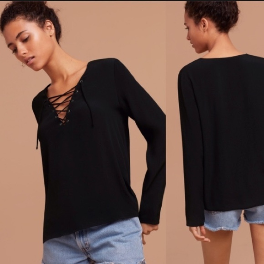 Aritzia/Willfred Free Long Sleeve Black LaceUp Tee
